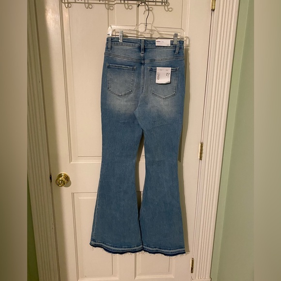 High waisted Bellbottom Vervet Selena w/3-tone Accent Wash (NWT) - Picture 2 of 3